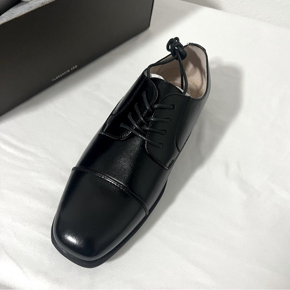 Florsheim Kids Reveal Cap Toe Oxford JR New in Box Black Size 5.5 MJ1716101 S24 - Picture 2 of 7